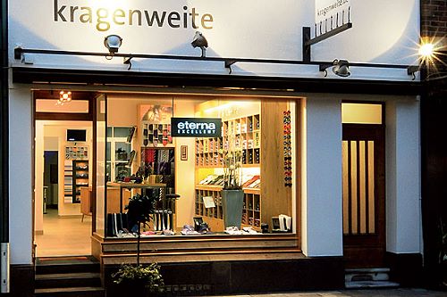 Kragenweite Schaufenster